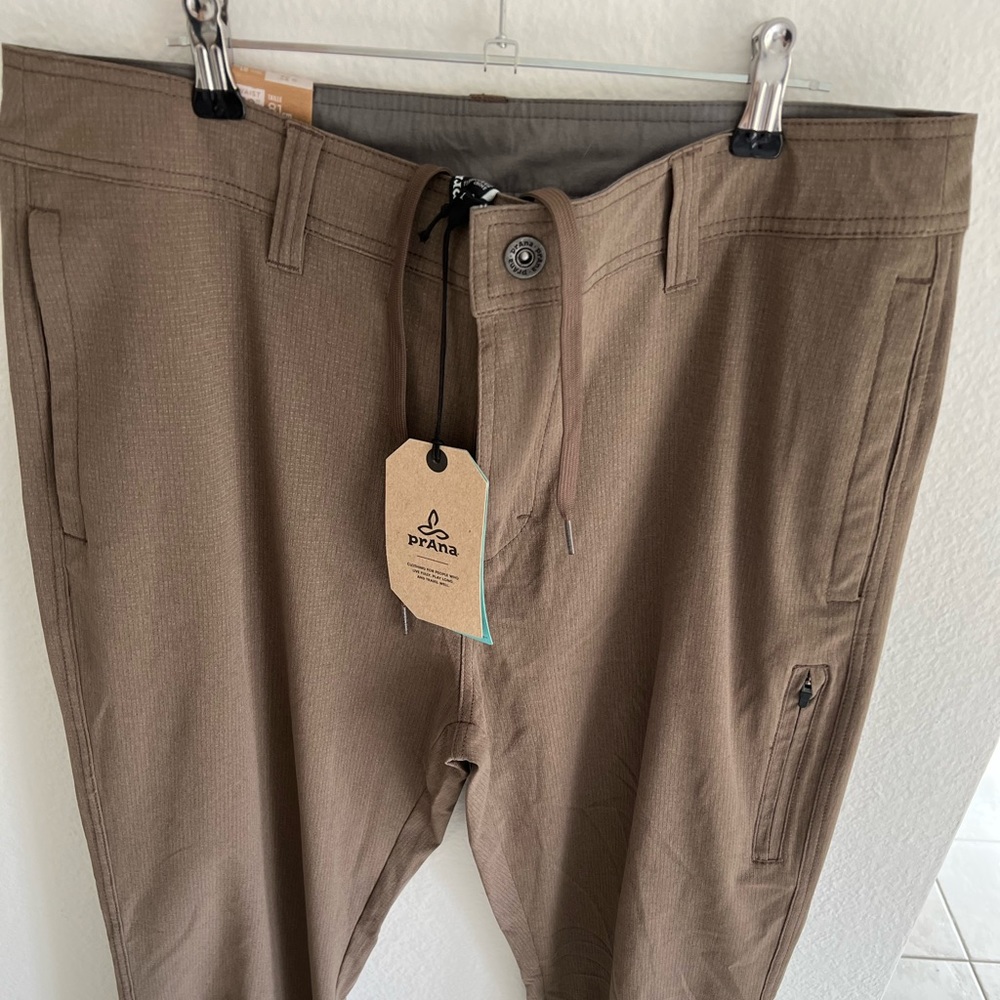 Men’s Prana Hybridizer Jogger Mud Size 32